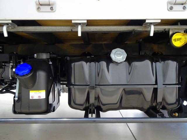 フォワード 　３．７５ｔ　標準ベッドレス　アルミアオリ　平ボデー　リアエアサス　三方開　左右セイコーラック　左右リア支柱脱着可　横ねた１５本　前立て鳥居鉄板張り／丸フック４個　左右床端ラッシングレールフック付（41枚目）