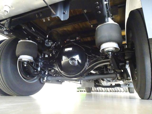 フォワード 　３．７５ｔ　標準ベッドレス　アルミアオリ　平ボデー　リアエアサス　三方開　左右セイコーラック　左右リア支柱脱着可　横ねた１５本　前立て鳥居鉄板張り／丸フック４個　左右床端ラッシングレールフック付（44枚目）