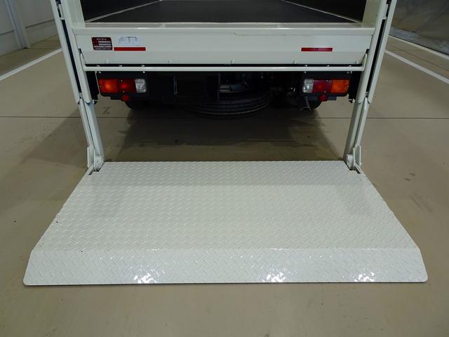 ダイナトラック フルジャストロー　１．３５ｔ　４ＷＤ　ＦＪＬ　Ｗタイヤ　垂直ＰＧ　６００ｋｇ付　長：８６ｃｍ／有効長：７４ｃｍ　幅：１５７ｃｍ　集中ドアロック　車線逸脱警報装置　トラクションコントロール　クリアランスソナー（28枚目）