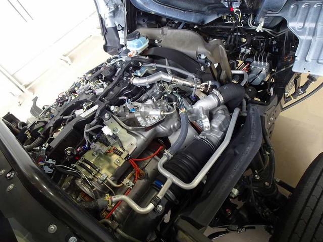 ダイナトラック フルジャストロー　１．３５ｔ　４ＷＤ　ＦＪＬ　Ｗタイヤ　垂直ＰＧ　６００ｋｇ付　長：８６ｃｍ／有効長：７４ｃｍ　幅：１５７ｃｍ　集中ドアロック　車線逸脱警報装置　トラクションコントロール　クリアランスソナー（33枚目）