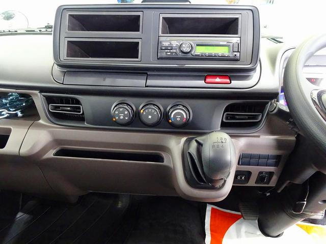 キャンター 全低床 2t 標準 Wキャブ/垂直PG600kg付 PG長:85cm/有効長:75cm 幅:157cm 左右リア支柱PGスイッチ 三方開 リアアオリチェーン2個(10枚目)