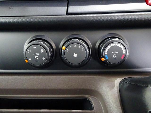 キャンター 全低床 2t 標準 Wキャブ/垂直PG600kg付 PG長:85cm/有効長:75cm 幅:157cm 左右リア支柱PGスイッチ 三方開 リアアオリチェーン2個(11枚目)