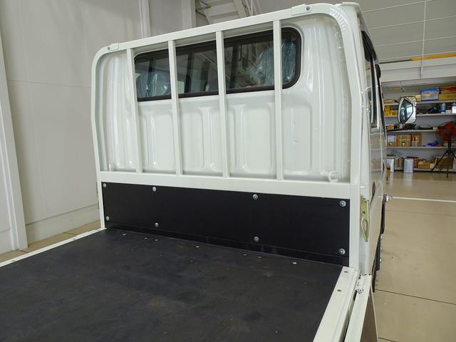 キャンター 全低床 2t 標準 Wキャブ/垂直PG600kg付 PG長:85cm/有効長:75cm 幅:157cm 左右リア支柱PGスイッチ 三方開 リアアオリチェーン2個(27枚目)