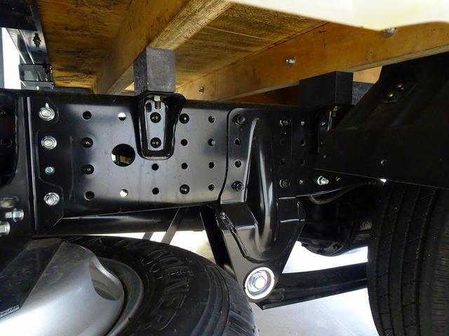 キャンター 全低床 2t 標準 Wキャブ/垂直PG600kg付 PG長:85cm/有効長:75cm 幅:157cm 左右リア支柱PGスイッチ 三方開 リアアオリチェーン2個(42枚目)