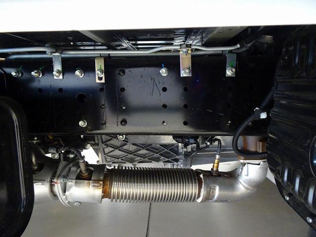 キャンター 全低床 2t 標準 Wキャブ/垂直PG600kg付 PG長:85cm/有効長:75cm 幅:157cm 左右リア支柱PGスイッチ 三方開 リアアオリチェーン2個(47枚目)