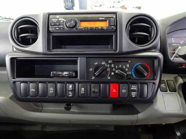 デュトロ 全低床 2t FJL 強化ダンプ 三方開 手動コボレーン付 集中ドアロック 左電格ミラー ルームミラー式バックモニター 車線逸脱警報装置 トラクションコントロール(10枚目)