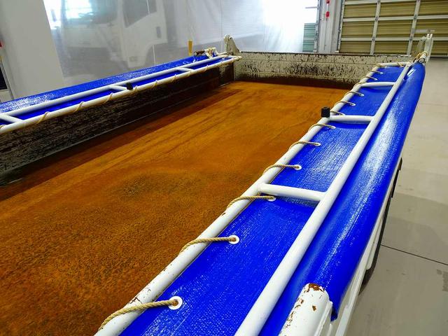 デュトロ 全低床 2t FJL 強化ダンプ 三方開 手動コボレーン付 集中ドアロック 左電格ミラー ルームミラー式バックモニター 車線逸脱警報装置 トラクションコントロール(27枚目)