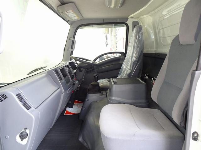 エルフトラック 高床　３．５ｔ　ワイドロング　タダノ４段　２．９ｔ吊りセルフクレーン付　Ｈ１３年製　ラジコン／フックイン付　三方開　床板アピトン張替え（２０ｍｍ）　リアブル積み加工　横ねた１９本／チャンネル増し８本（12枚目）