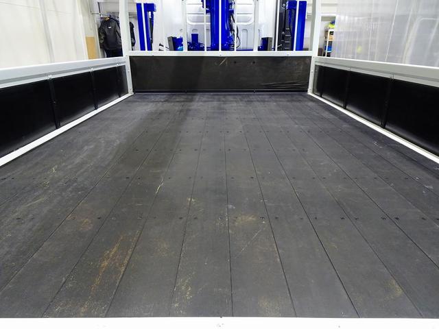 エルフトラック 高床　３．５ｔ　ワイドロング　タダノ４段　２．９ｔ吊りセルフクレーン付　Ｈ１３年製　ラジコン／フックイン付　三方開　床板アピトン張替え（２０ｍｍ）　リアブル積み加工　横ねた１９本／チャンネル増し８本（22枚目）