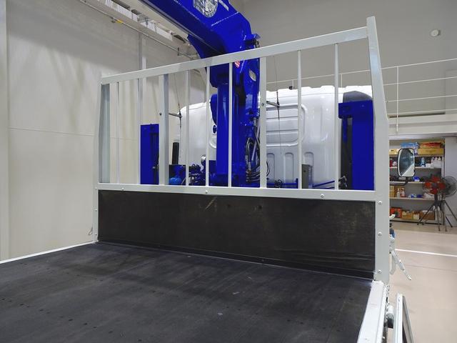 エルフトラック 高床　３．５ｔ　ワイドロング　タダノ４段　２．９ｔ吊りセルフクレーン付　Ｈ１３年製　ラジコン／フックイン付　三方開　床板アピトン張替え（２０ｍｍ）　リアブル積み加工　横ねた１９本／チャンネル増し８本（23枚目）