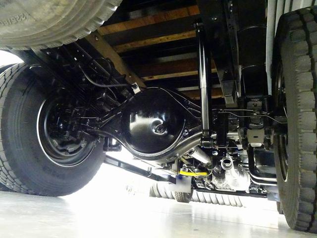 エルフトラック 高床　３．５ｔ　ワイドロング　タダノ４段　２．９ｔ吊りセルフクレーン付　Ｈ１３年製　ラジコン／フックイン付　三方開　床板アピトン張替え（２０ｍｍ）　リアブル積み加工　横ねた１９本／チャンネル増し８本（45枚目）