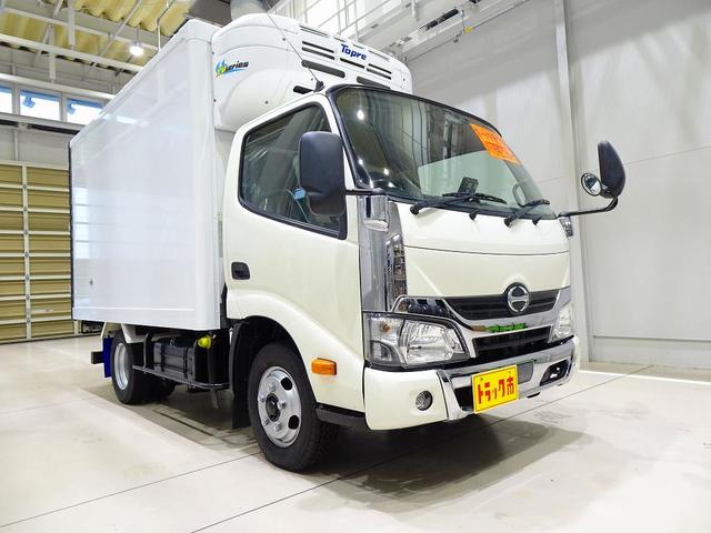 デュトロ 全低床 2t 標準 総重量5t未満 低温冷凍車 ±30度設定 -18度確認 リア観音扉/90度ストッパー付 床プラスチックすのこ付 左サイドスライドドア 水抜き穴前1対 荷室灯2個 仕切り扉付(脱着可)(2枚目)