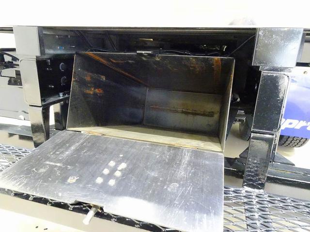 デュトロ 全低床 2t 標準 総重量5t未満 低温冷凍車 ±30度設定 -18度確認 リア観音扉/90度ストッパー付 床プラスチックすのこ付 左サイドスライドドア 水抜き穴前1対 荷室灯2個 仕切り扉付(脱着可)(35枚目)