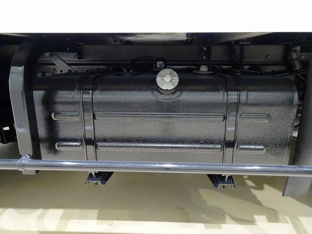 デュトロ 全低床 2t 標準 総重量5t未満 低温冷凍車 ±30度設定 -18度確認 リア観音扉/90度ストッパー付 床プラスチックすのこ付 左サイドスライドドア 水抜き穴前1対 荷室灯2個 仕切り扉付(脱着可)(41枚目)