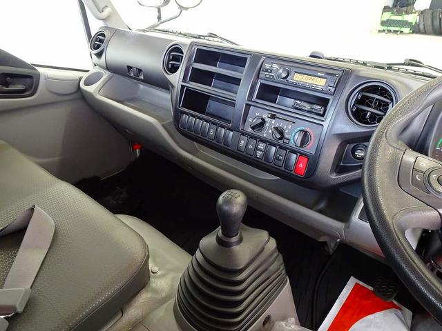 デュトロ 2t FJL ワイドロング 平ボデー 三方開 左右セイコーラック 埋め込みフック3対 集中ドアロック 左電格ミラー ETC アイドリングストップ トラクションコントロール(9枚目)