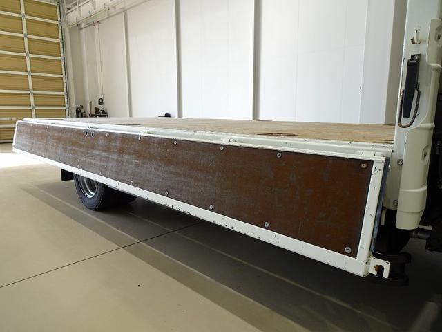 デュトロ 2t FJL ワイドロング 平ボデー 三方開 左右セイコーラック 埋め込みフック3対 集中ドアロック 左電格ミラー ETC アイドリングストップ トラクションコントロール(25枚目)