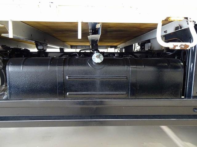 デュトロ 2t FJL ワイドロング 平ボデー 三方開 左右セイコーラック 埋め込みフック3対 集中ドアロック 左電格ミラー ETC アイドリングストップ トラクションコントロール(39枚目)