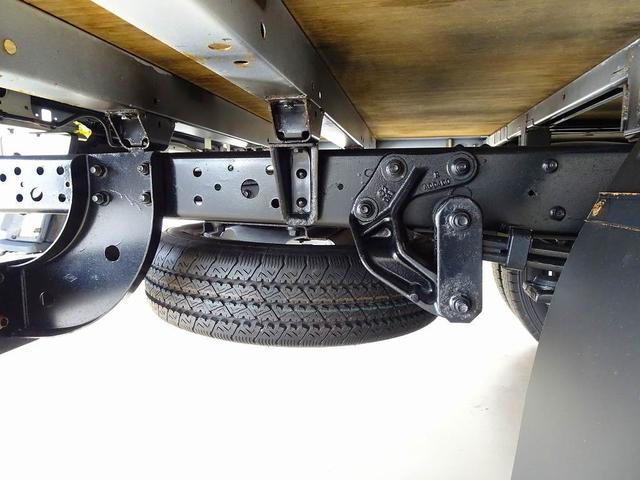 デュトロ 2t FJL ワイドロング 平ボデー 三方開 左右セイコーラック 埋め込みフック3対 集中ドアロック 左電格ミラー ETC アイドリングストップ トラクションコントロール(41枚目)