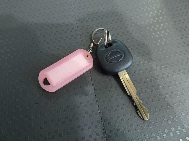 デュトロ 2t FJL ワイドロング 平ボデー 三方開 左右セイコーラック 埋め込みフック3対 集中ドアロック 左電格ミラー ETC アイドリングストップ トラクションコントロール(42枚目)