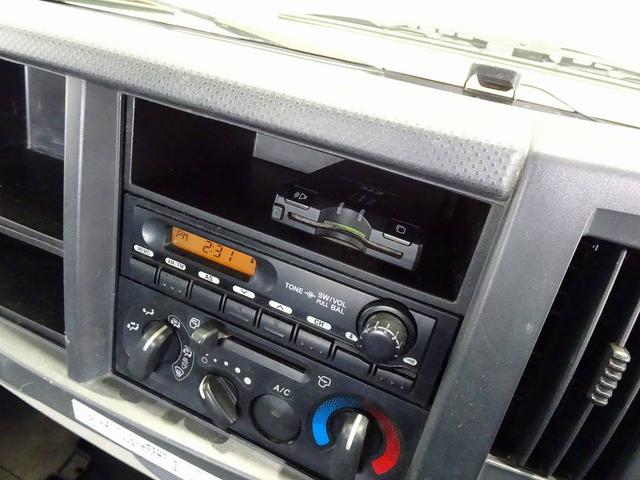 エルフトラック フルフラットローダンプ 2t Lゲートダンプ リア一方開 自動シート付(48cm) 前立てプロテクターアングル補強加工 左電各ミラー トラクションコントロール(12枚目)