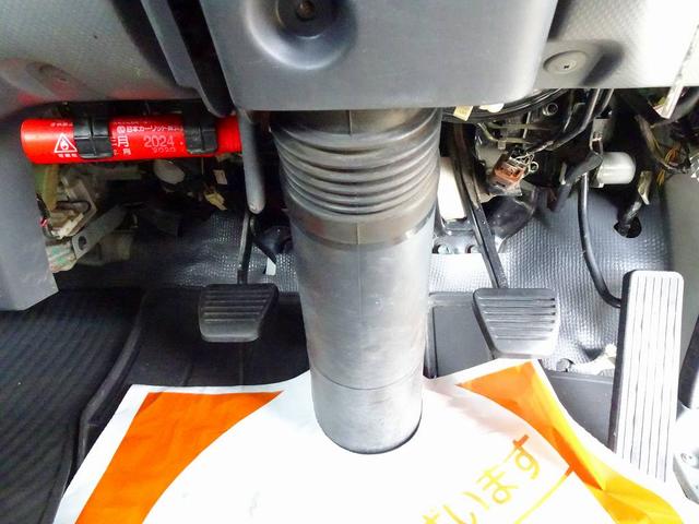 エルフトラック フルフラットローダンプ 2t Lゲートダンプ リア一方開 自動シート付(48cm) 前立てプロテクターアングル補強加工 左電各ミラー トラクションコントロール(15枚目)