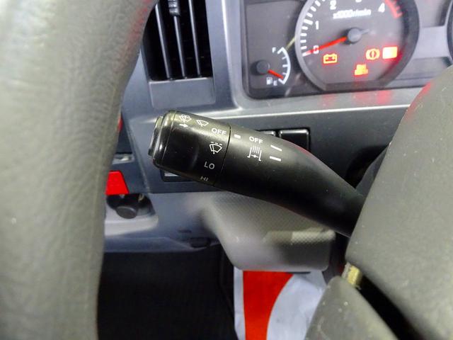 エルフトラック フルフラットローダンプ 2t Lゲートダンプ リア一方開 自動シート付(48cm) 前立てプロテクターアングル補強加工 左電各ミラー トラクションコントロール(17枚目)