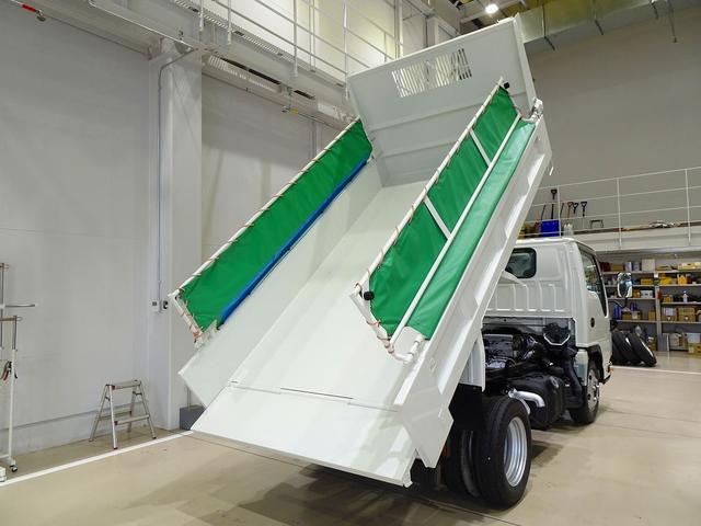 エルフトラック フルフラットローダンプ 2t Lゲートダンプ リア一方開 自動シート付(48cm) 前立てプロテクターアングル補強加工 左電各ミラー トラクションコントロール(24枚目)