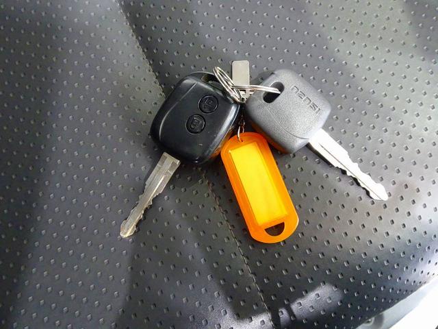 エルフトラック Wキャブフルフラットローダンプ 1.75t FFL 標準 三方開 リアアオリ左右ピン差し加工 アオリ三方J型フック各3個/ボルト止め PW(フロントのみ) 左電格ミラー フォグランプ トラクションコントロール(47枚目)