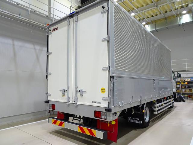 フォワード 7.3t 増トン ワイドベッド付 アルミウイング リアエアサス リア観音扉 セイコーラック 床フック5対 ラッシング2段 荷室LED灯 左電格ミラー/ヒーター エアサスシート/肘掛け(4枚目)