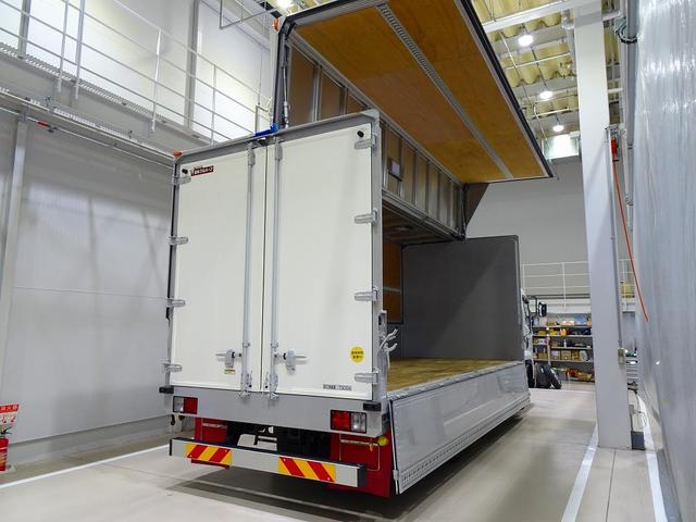 フォワード 7.3t 増トン ワイドベッド付 アルミウイング リアエアサス リア観音扉 セイコーラック 床フック5対 ラッシング2段 荷室LED灯 左電格ミラー/ヒーター エアサスシート/肘掛け(34枚目)