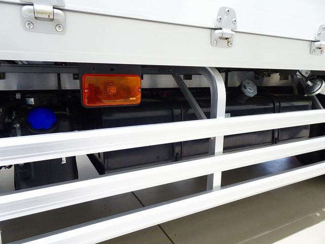 フォワード 7.3t 増トン ワイドベッド付 アルミウイング リアエアサス リア観音扉 セイコーラック 床フック5対 ラッシング2段 荷室LED灯 左電格ミラー/ヒーター エアサスシート/肘掛け(44枚目)