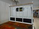 荷台内寸:434×179×38 三方開 床鉄板張り 埋め込みフック3対 左右セイコーラック 前立て鳥居アングル補強加工/枕木(ボルト止め)