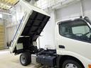 全低床 2t FJL 強化ダンプ 三方開 手動コボレーン付 集中ドアロック 左電格ミラー ルームミラー式バックモニター 車線逸脱警報装置 トラクションコントロール(33枚目)