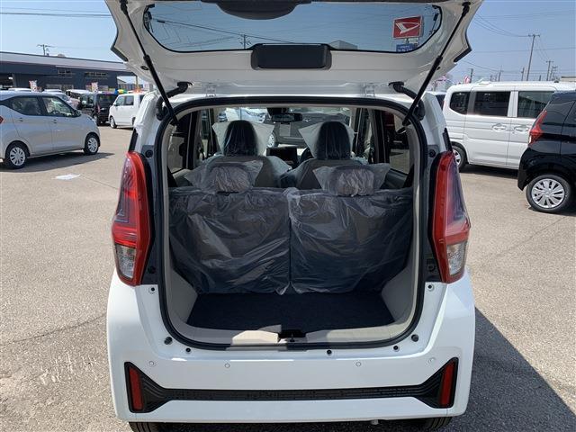 ｅＫワゴン Ｍ　レーンキープアシスト　シートヒーター　オートマチックハイビーム　スマートキー　ＡＢＳ　アイドリングストップ　盗難防止　横滑り防止　衝突被害軽減システム　クリアランスソナー　寒冷地仕様　ベンチシート（12枚目）