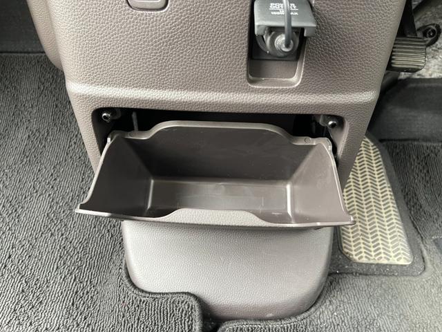 N-BOX G 両側スライドドア ナビTV バックカメラ ETC クリアランスソナー レーンキープアシスト クルーズコントロール オートマチックハイビーム プッシュスタート アイドリングストップ 横滑り防止 盗難防止(49枚目)