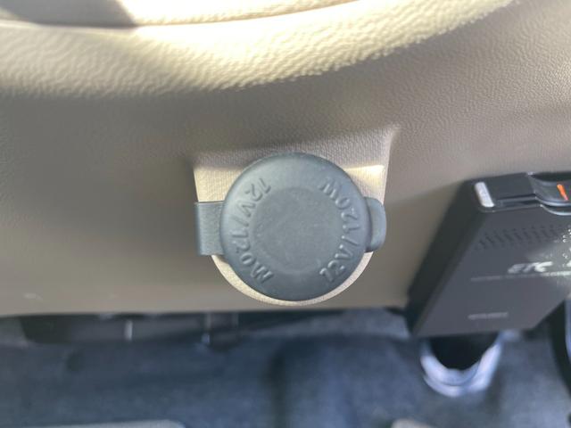 アルト Ｇ４　４ＷＤ　ＣＶＴ　ＥＴＣ　シートヒーター　プッシュスタート　スマートキー　ＣＤオーディオ　盗難防止　運転席・助手席エアバッグ　パワーウインドウ　エアコン　ＡＢＳ　パワステ　スペアタイヤ　電動格納ミラー（32枚目）