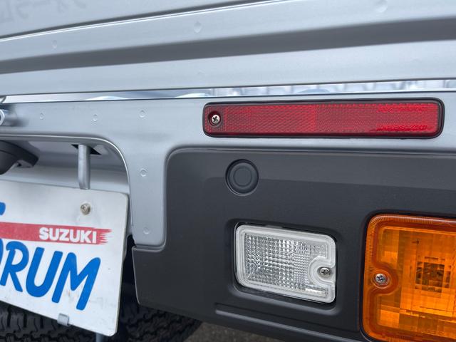 ハイゼットトラック スタンダード 3方開 4WD CVT 衝突被害軽減ブレーキ FM/AMラジオ 横滑り防止 アイドリングストップ クリアランスソナー エアコン ライトレベライザー オートマチックハイビーム レーンキープアシスト(12枚目)