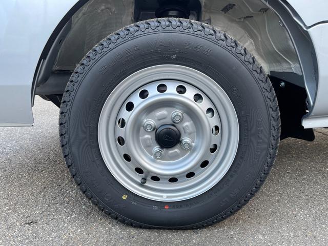 ハイゼットトラック スタンダード 3方開 4WD CVT 衝突被害軽減ブレーキ FM/AMラジオ 横滑り防止 アイドリングストップ クリアランスソナー エアコン ライトレベライザー オートマチックハイビーム レーンキープアシスト(19枚目)