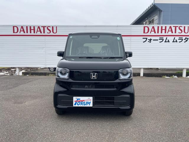 N-BOX ベースグレード 4WD 衝突被害軽減ブレーキ 左側電動スライドドア バックカメラ クリアランスソナー レーンアシスト シートヒーター スマートキー オートマチックハイビーム アイドリングストップ 盗難防止 横滑り防止(4枚目)