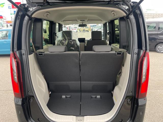 N-BOX ベースグレード 4WD 衝突被害軽減ブレーキ 左側電動スライドドア バックカメラ クリアランスソナー レーンアシスト シートヒーター スマートキー オートマチックハイビーム アイドリングストップ 盗難防止 横滑り防止(9枚目)