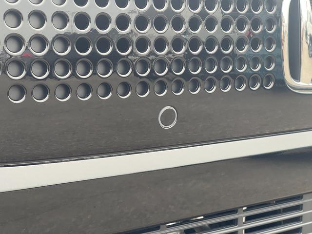 N-BOX ベースグレード 4WD 衝突被害軽減ブレーキ 左側電動スライドドア バックカメラ クリアランスソナー レーンアシスト シートヒーター スマートキー オートマチックハイビーム アイドリングストップ 盗難防止 横滑り防止(12枚目)