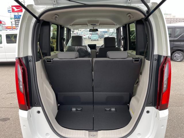 N-BOX ベースグレード 4WD 衝突被害軽減ブレーキ 左側電動スライドドア バックカメラ クリアランスソナー レーンアシスト シートヒーター スマートキー オートマチックハイビーム アイドリングストップ 盗難防止 横滑り防止(11枚目)