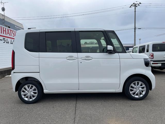 N-BOX ベースグレード 4WD 衝突被害軽減ブレーキ 左側電動スライドドア バックカメラ クリアランスソナー レーンアシスト シートヒーター スマートキー オートマチックハイビーム アイドリングストップ 盗難防止 横滑り防止(13枚目)