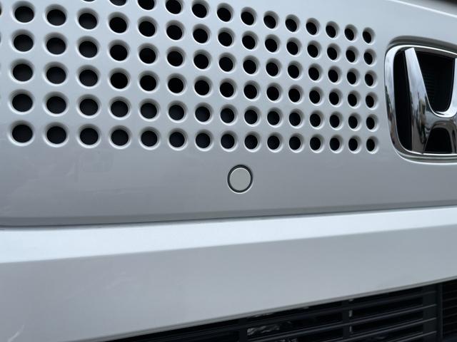 N-BOX ベースグレード 4WD 衝突被害軽減ブレーキ 左側電動スライドドア バックカメラ クリアランスソナー レーンアシスト シートヒーター スマートキー オートマチックハイビーム アイドリングストップ 盗難防止 横滑り防止(17枚目)