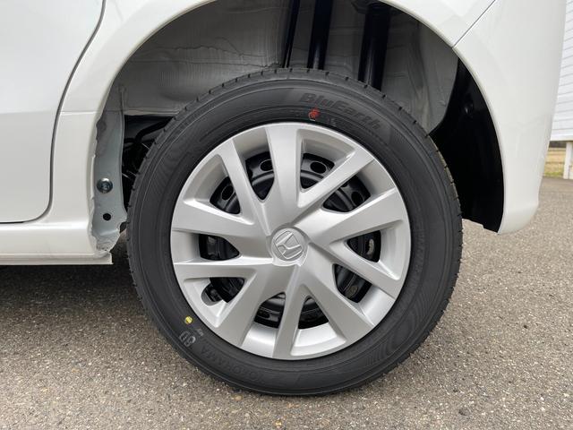 N-BOX ベースグレード 4WD 衝突被害軽減ブレーキ 左側電動スライドドア バックカメラ クリアランスソナー レーンアシスト シートヒーター スマートキー オートマチックハイビーム アイドリングストップ 盗難防止 横滑り防止(22枚目)