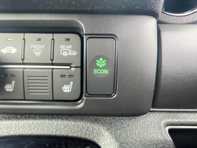 Ｎ－ＢＯＸカスタム ベースグレード　４ＷＤ　左側電動スライドドア　バックカメラ　クリアランスソナー　レーンアシスト　シートヒーター　オートマチックハイビーム　盗難防止　横滑り防止　アイドリングストップ　アダプティブクルーズコントロール（52枚目）