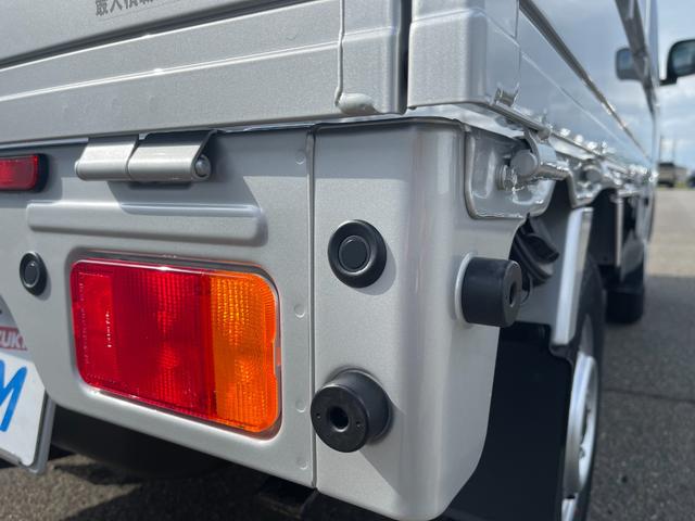 キャリイトラック KCエアコン・パワステ スズキセーフティサポート非装着車 3方開 4WD 5MT キーレス クリアランスソナー 横滑り防止 アイドリングストップ Wエアバッグ パワーウインドウ エアコン パワステ ABS ライトレベライザー(10枚目)