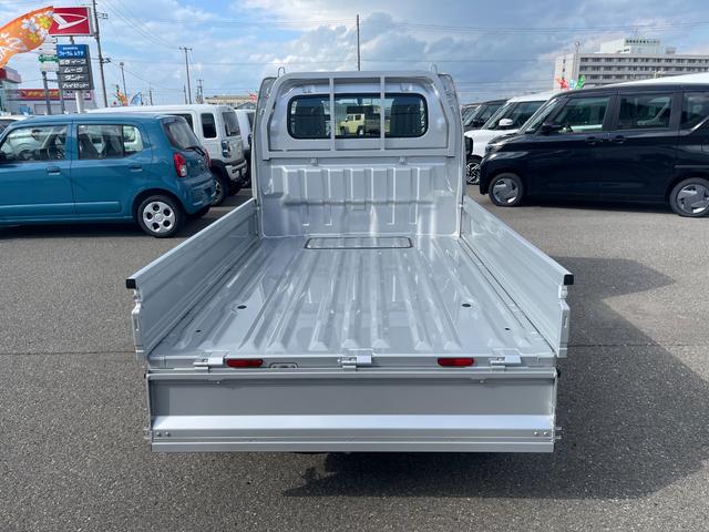 キャリイトラック KCエアコン・パワステ スズキセーフティサポート非装着車 3方開 4WD 5MT キーレス クリアランスソナー 横滑り防止 アイドリングストップ Wエアバッグ パワーウインドウ エアコン パワステ ABS ライトレベライザー(12枚目)