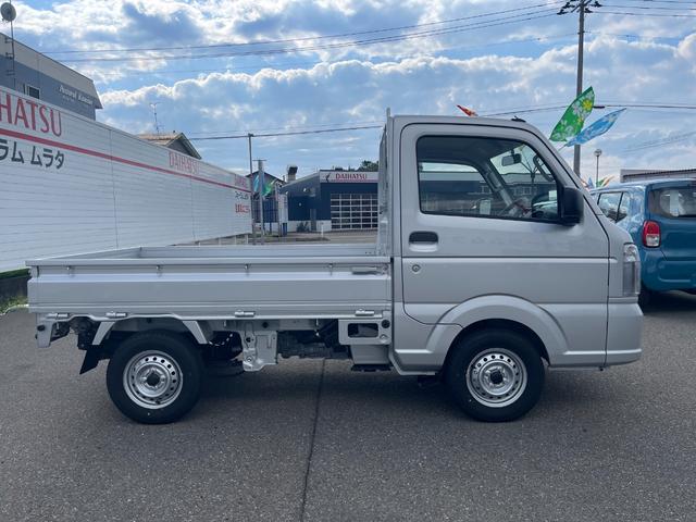 キャリイトラック KCエアコン・パワステ スズキセーフティサポート非装着車 3方開 4WD 5MT キーレス クリアランスソナー 横滑り防止 アイドリングストップ Wエアバッグ パワーウインドウ エアコン パワステ ABS ライトレベライザー(14枚目)