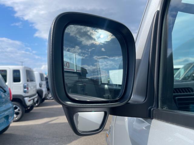 キャリイトラック KCエアコン・パワステ スズキセーフティサポート非装着車 3方開 4WD 5MT キーレス クリアランスソナー 横滑り防止 アイドリングストップ Wエアバッグ パワーウインドウ エアコン パワステ ABS ライトレベライザー(21枚目)